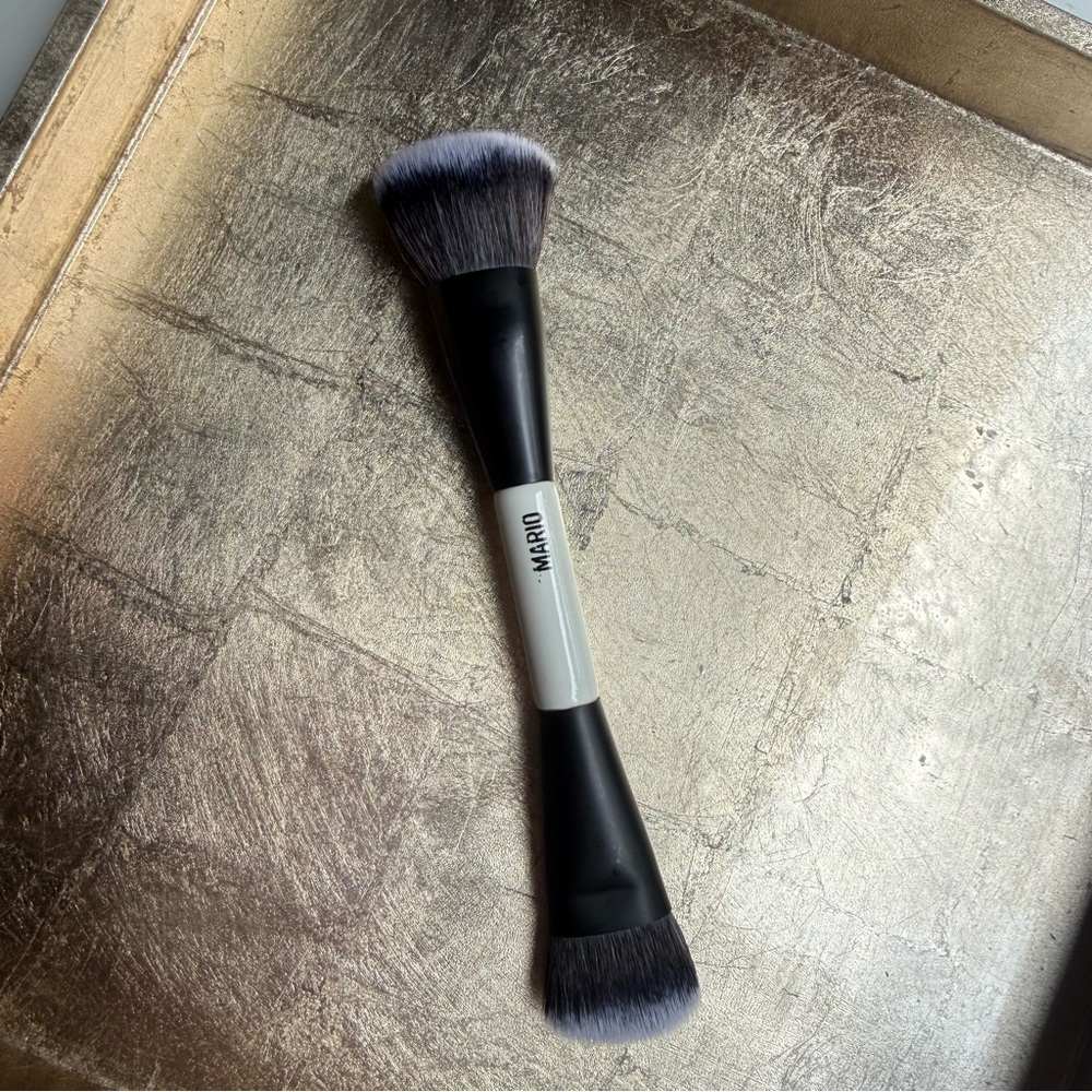 Makeup By Mario F4 Dual-Ended Foundation Brush